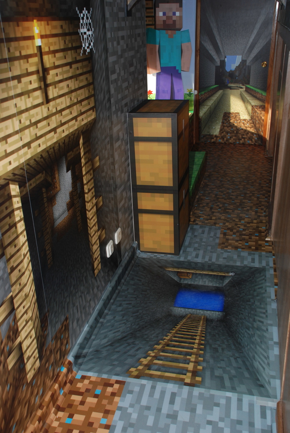 Eventos Minecraft Elaboración sala de juegos entrada mina perspectiva 2