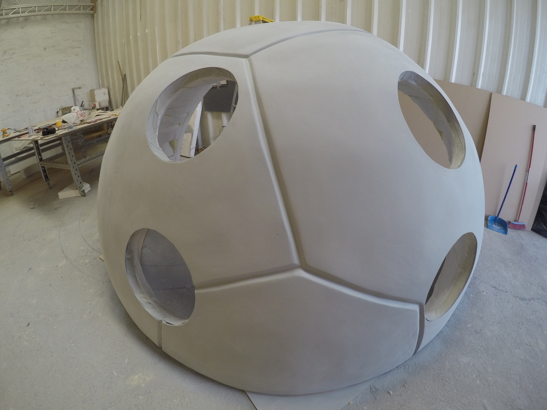 Ficticios Balon Adidas 4 fase final estructura lijada con orificios pintada  y ok