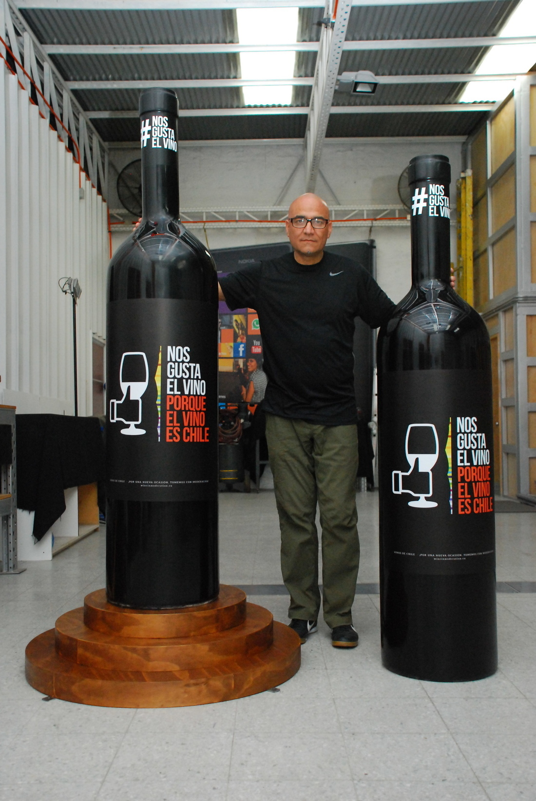Ficticios Botella de vino imagen pais 4 fase final