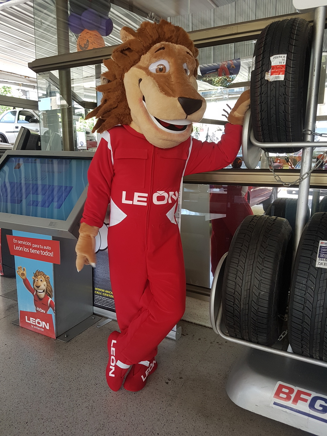 LEON
