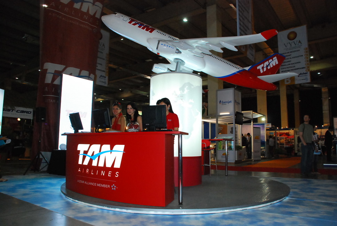 Stand Tam Airlines 4 fase final montaje