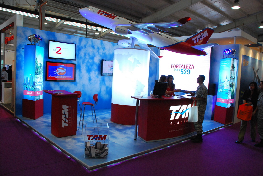 Stand Tam Airlines 8 fase final montaje