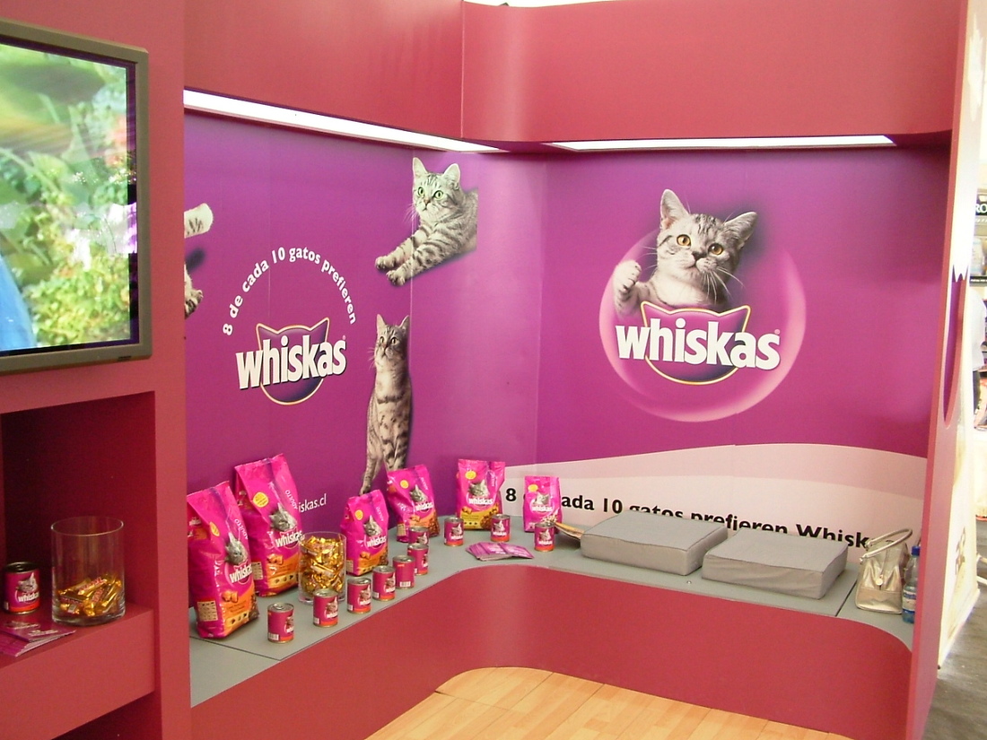 Stand Wiskas Pedigree 4