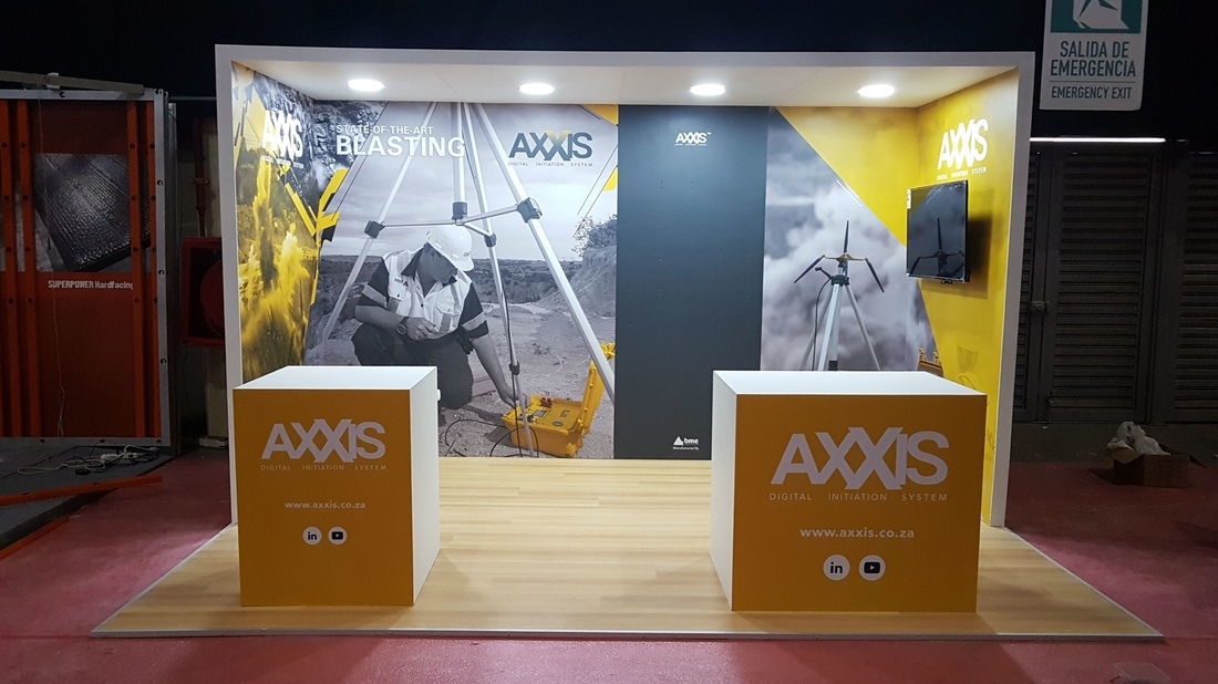 Stand varios Axxis